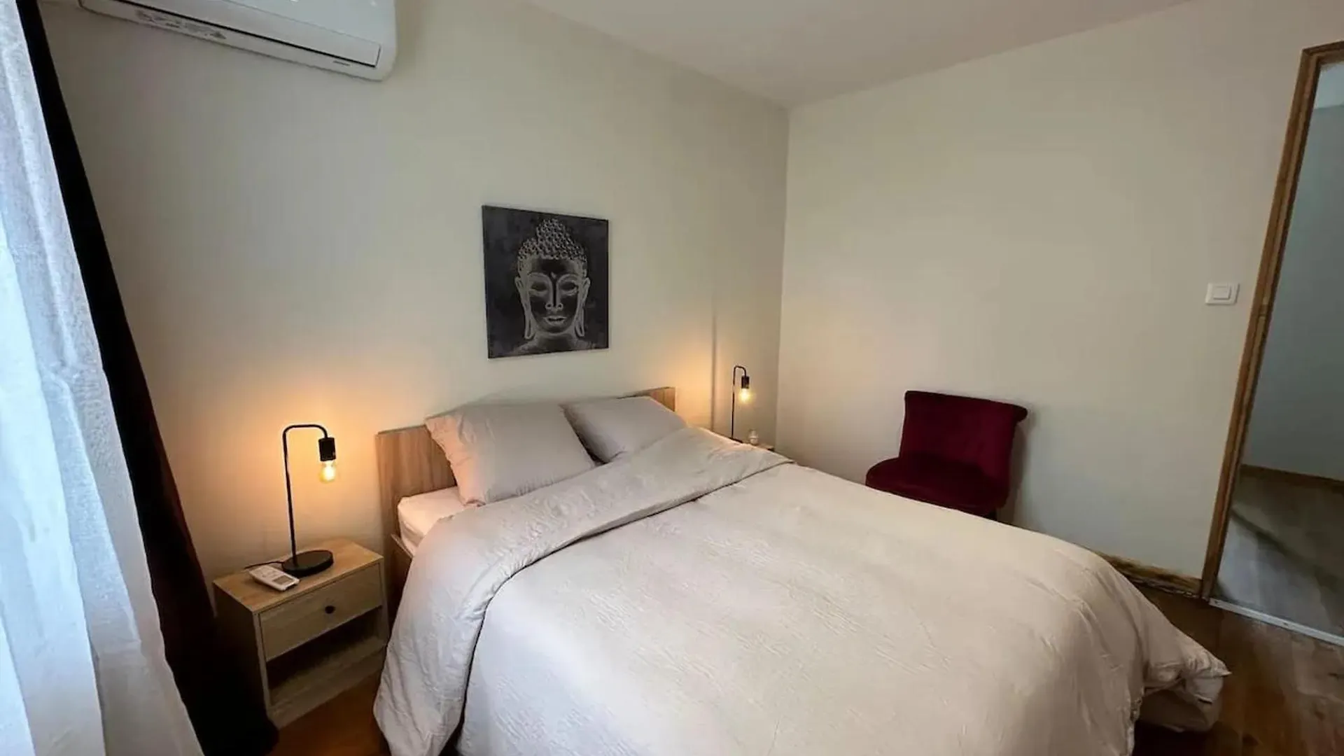 Appartement Spacieux A Souvigny Avec Parking Inclus. France