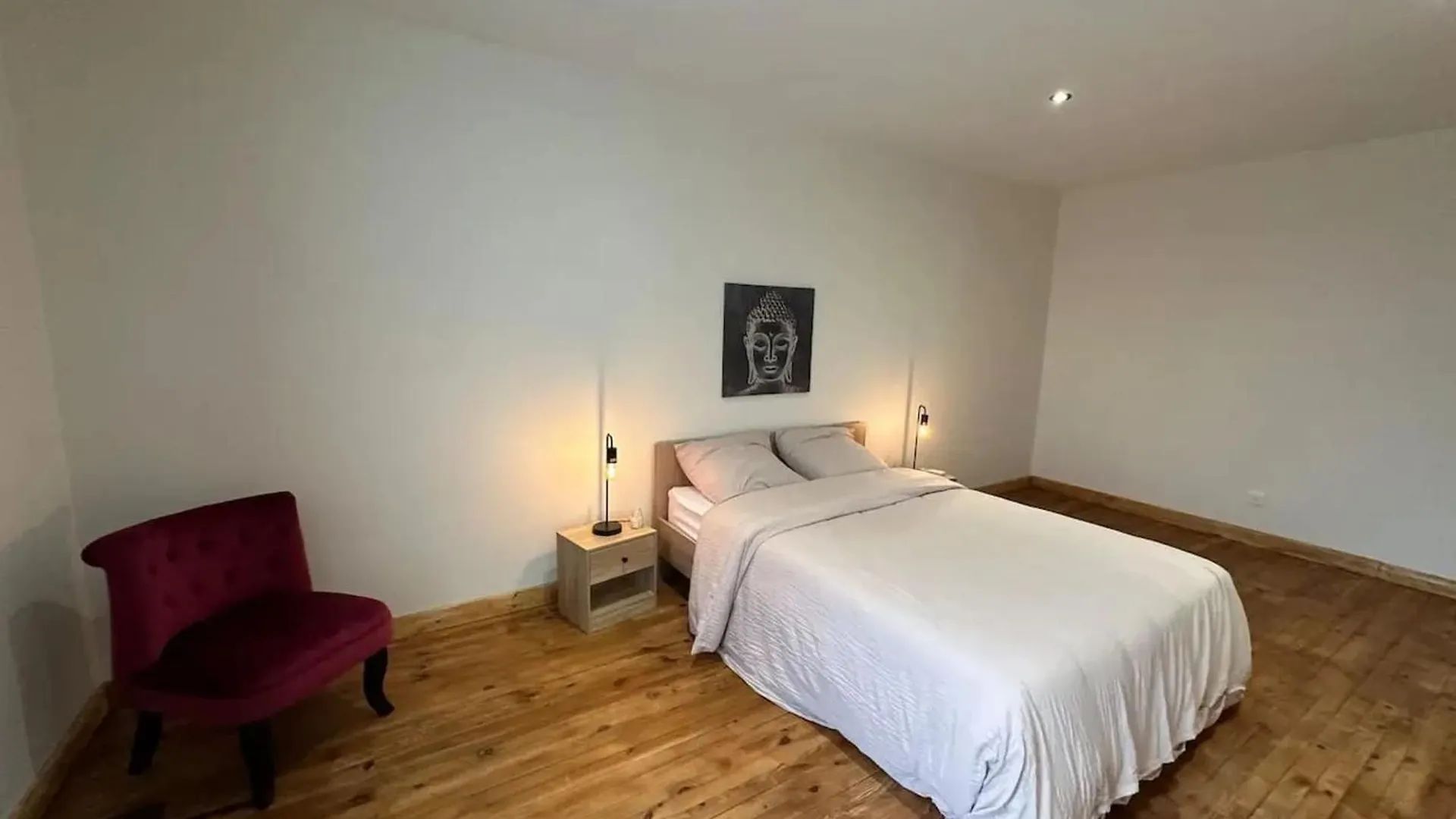 Apartment Appartement Spacieux A Souvigny Avec Parking Inclus.